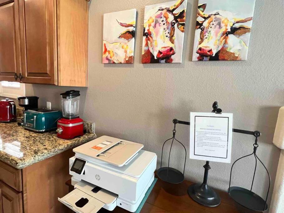 Amazing Heated Pool And Private Hot Tub 3Br In Heart Of Lv Villa Las Vegas Exterior foto