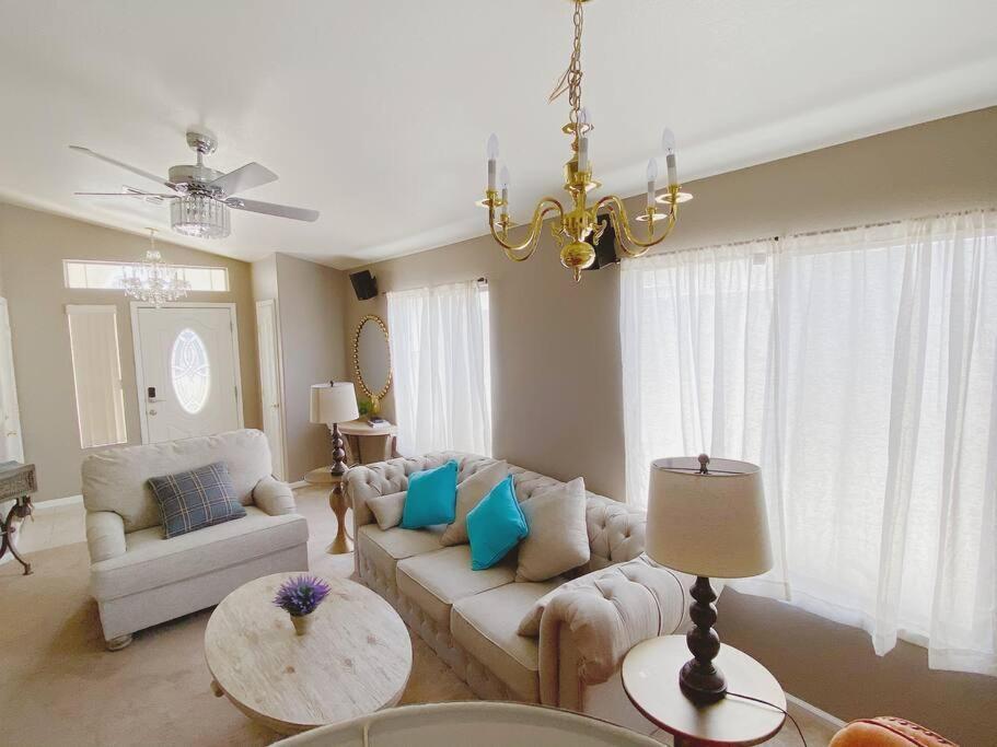 Amazing Heated Pool And Private Hot Tub 3Br In Heart Of Lv Villa Las Vegas Exterior foto